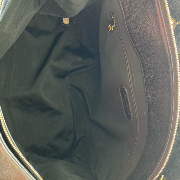 Preowned CHANEL vintage jumbo flap CC turnlock caviar shoulder chain tote bag - Picture 11 of 16